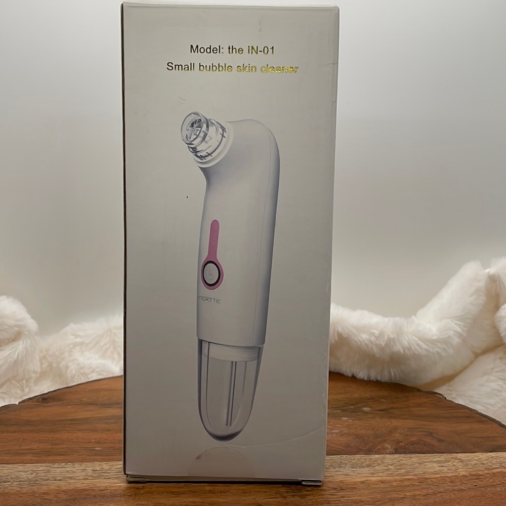 Morttic Blackhead Remover Vacuum NIB